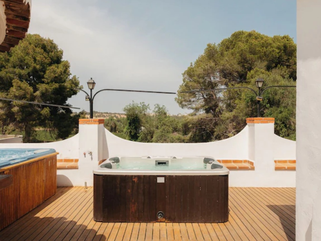 Rooftop hot tub